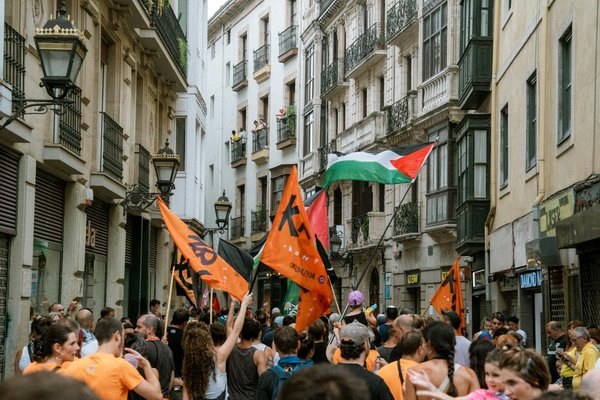 Les majestueux prédateurs en péril : comprendre les menaces et agir pour les sauver